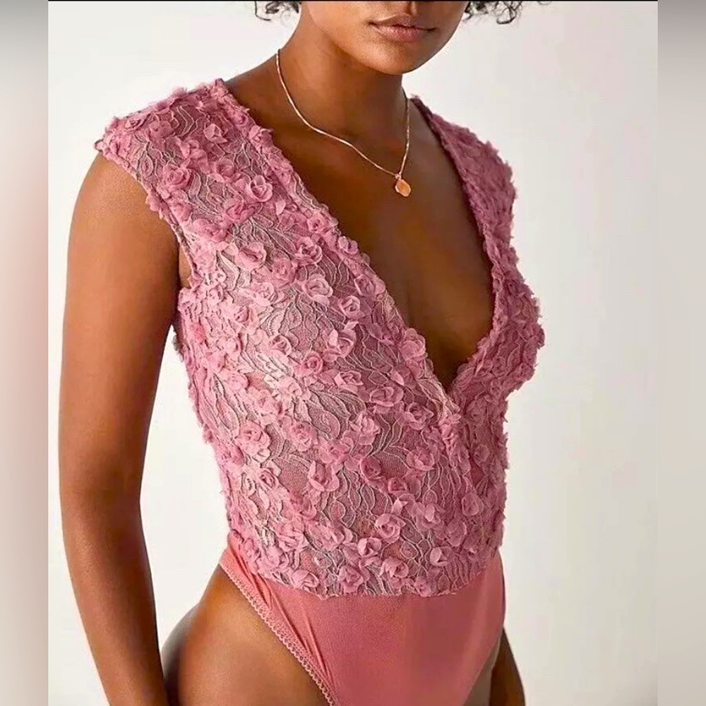 Free People Intimately, 2 Haute 2 Handle, Lace Rosette Bodysuit, Small, NWOT
